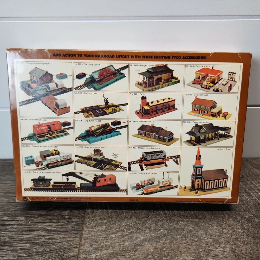 Vtg Tyco 930 Freight Unloading Box Car Sealed NIB HO Scale